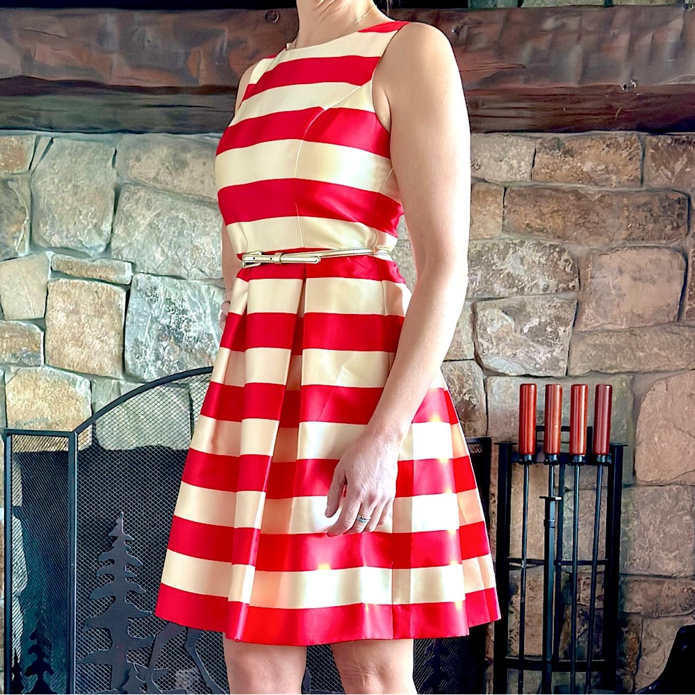 BEAUTIFUL DRESS
ELIZA J Fit & Flare CandyCane Dress, Cream and Red - Sz.4